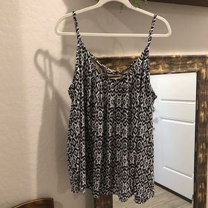 Torrid Black & White Cami 🖤